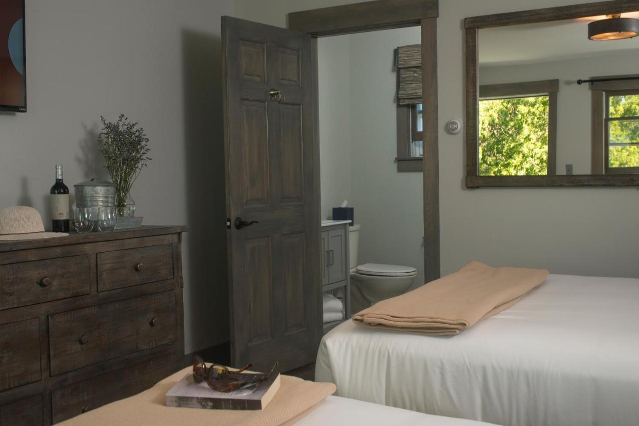 Lake Bomoseen Lodge Hotel 3*